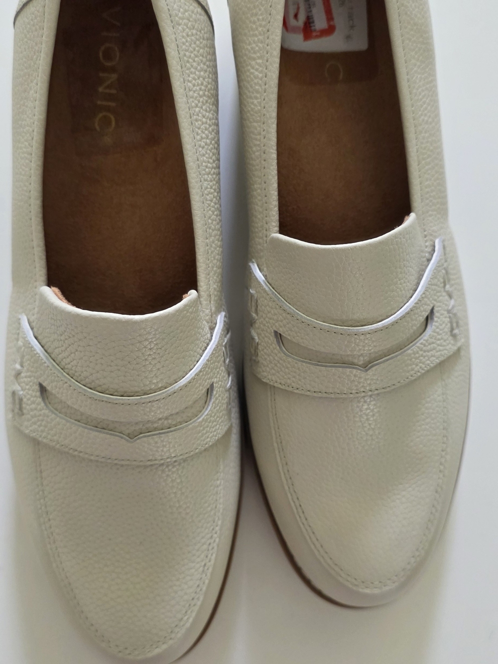 Vionic Women's Cream Textured Leather Penny Loafers